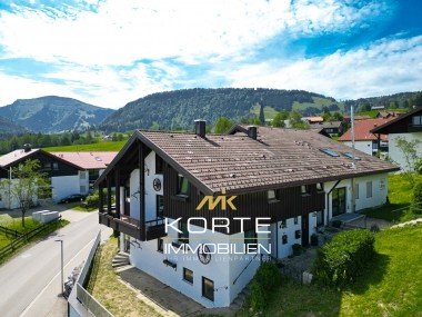 Hauptbild Wohnen mit Haus-Charakter - Ihr Zuhause auf 104 qm mit Terrasse/Garten, Balkon & Hochgratblick